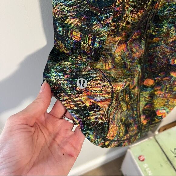 Lululemon Sculpt Tank Seawheeze 2020
Glitch Tapestry Starlight Multi - Picture 7 of 10